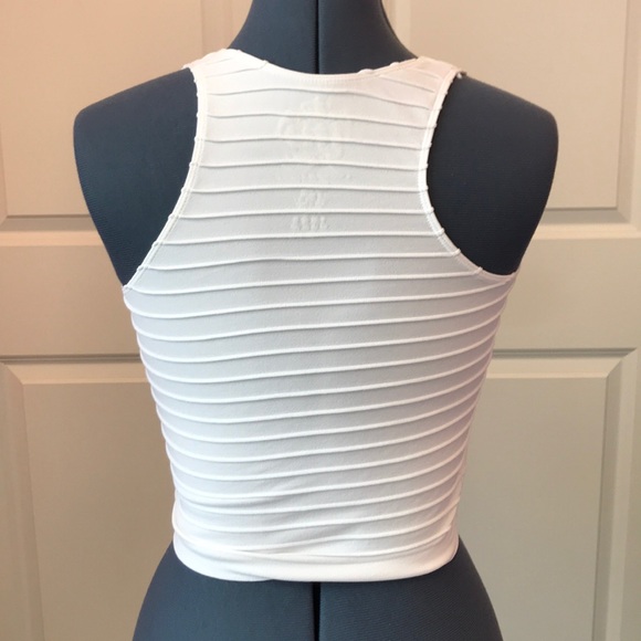 BRAND NEW CROP TOP - Picture 2 of 3